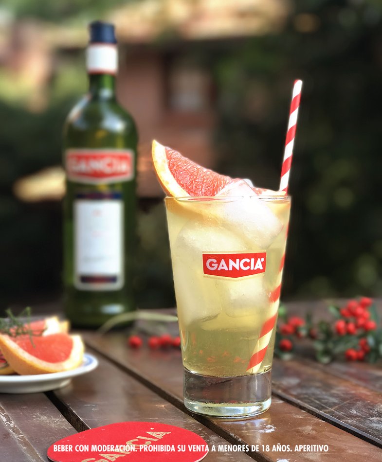 El invierno se tomó un respiro. Es momento de: <a href="/GanciaArg/">Gancia ♔</a> + Pomelo + Hielo 🍸