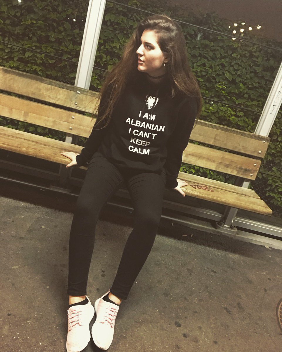 shpata_zeusLeka's tweet image. #jode smuj me mshel