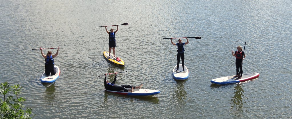 SupBarefoot's tweet photo. Barefoot SUP Cambridge we had such a giggle in the water the first group picked it up so quickly... https://t.co/ZyTI2tZjMS
