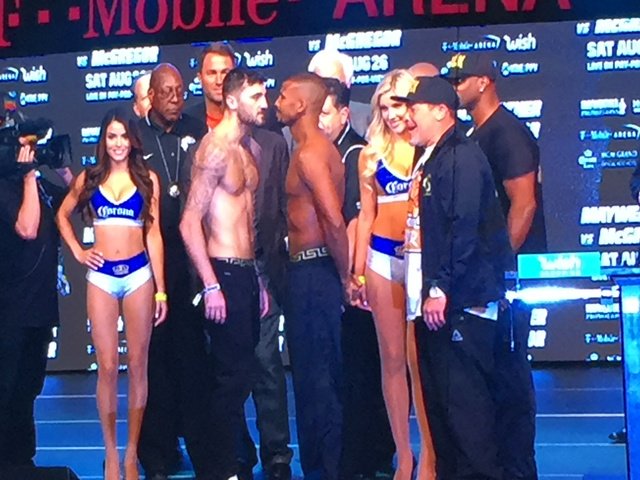 DanRafael1's tweet image. Badou Jack 174.5 pounds, Nathan Cleverly 174.25. espn.com/espn/now?nowId…