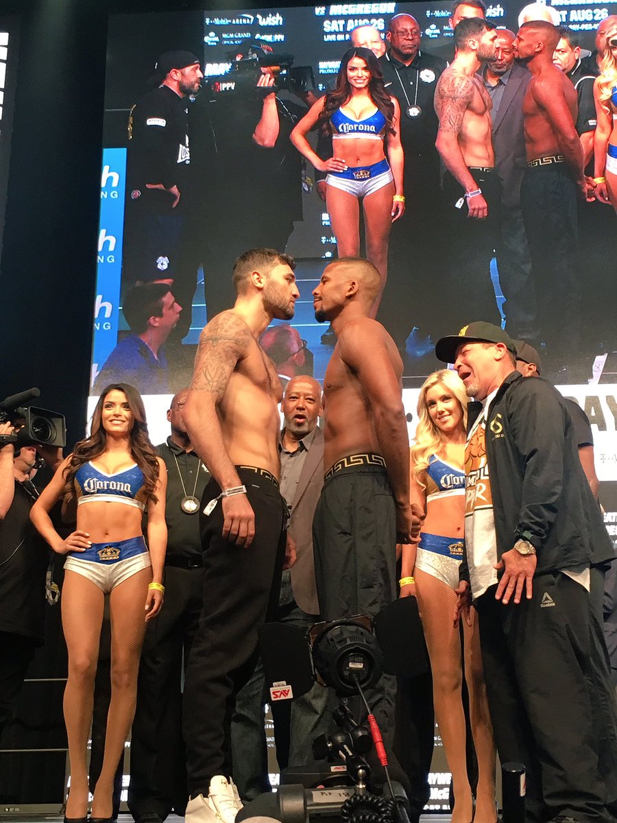 atsboxing's tweet image. .@NathanClev weighing in at 174 1/4 lbs &amp;amp; @BadouJack makes light heavyweight debut at 175.5lbs #CleverlyJack 

WATCH s.sho.com/2vIufTk