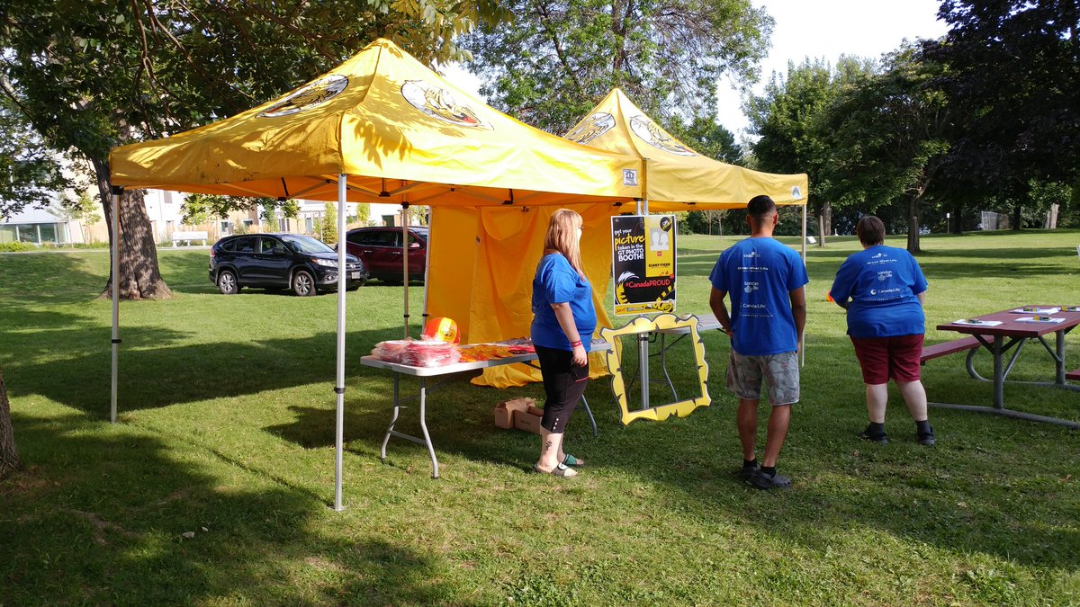 KingstonGT's tweet photo. All set up and ready to go at @CNIB_Ontario #nightsteps in Kingston #ygk https://t.co/J3jybHBbpt