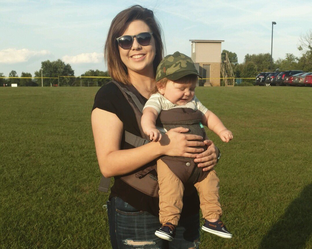 ashleeysumpter's tweet photo. I don't understand how my 7 month old is basically the size of a toddler #NewProfilePic https://t.co/WSNonGBIyF