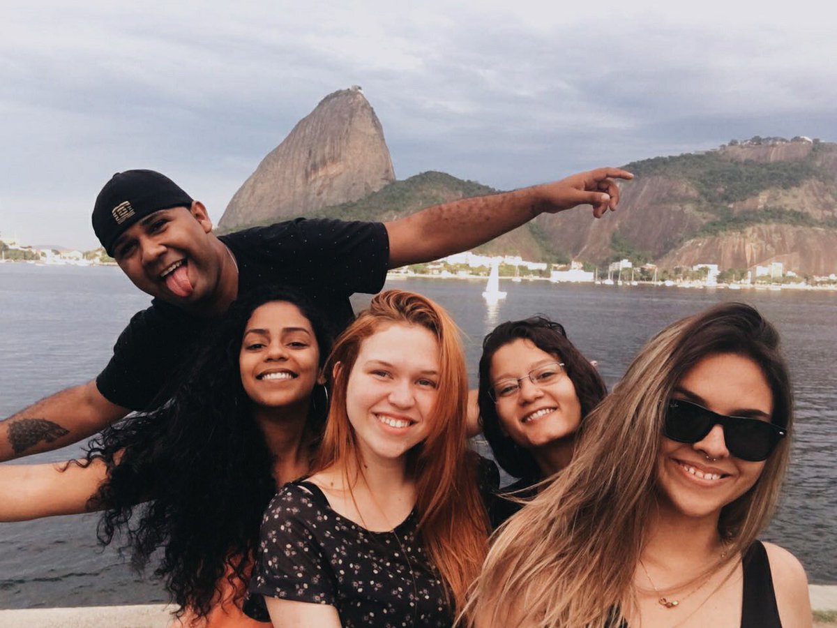 tainagharcia's tweet photo. Aaaaamores ❤️@thatsocarole @_thaysacordeiro @aguiaronald #Ially https://t.co/nPf2q4HUAc