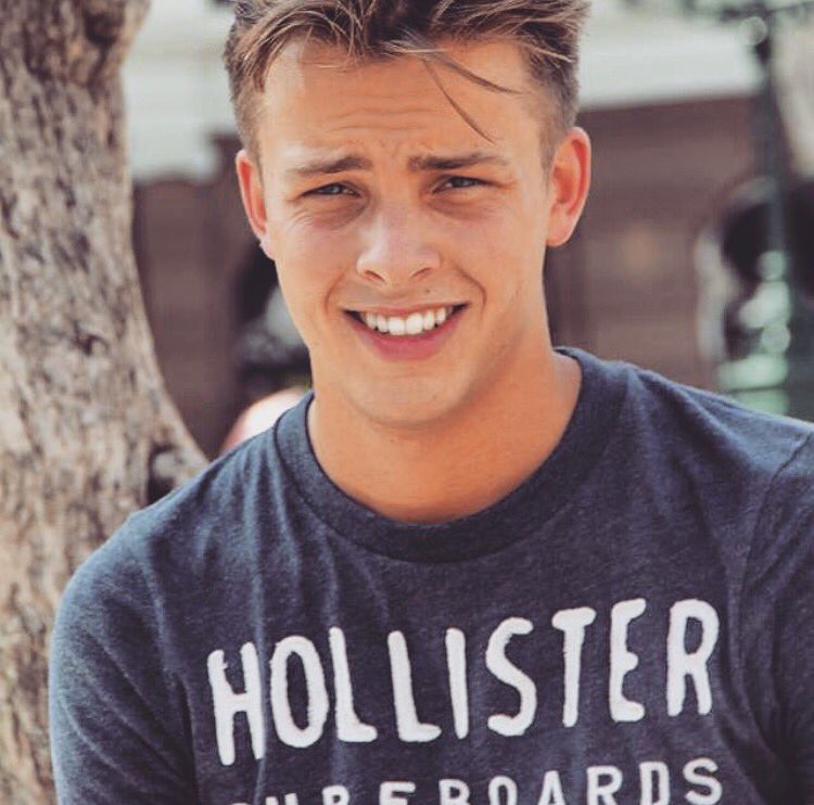 TimorousBeta's tweet image. "Call my name and save me from the dark."

— #TeenWolf OC
— Descriptive if you are
— Ships with chemistry
— Penned by #Rebel