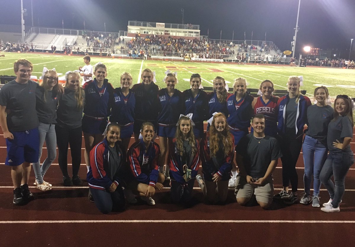 sspencercheer's tweet photo. Cheer team after the game. We love our 53!#REBELNATION https://t.co/np5ZZogblf