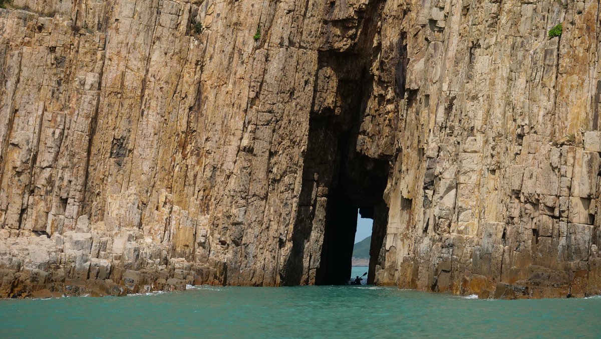 sdmedianet's tweet photo. #roadlesstraveled exploring #hongkong's #geopark @discoverhk @Jonny_Holiday #travel #explore #adventure https://t.co/vShU5blqnh
