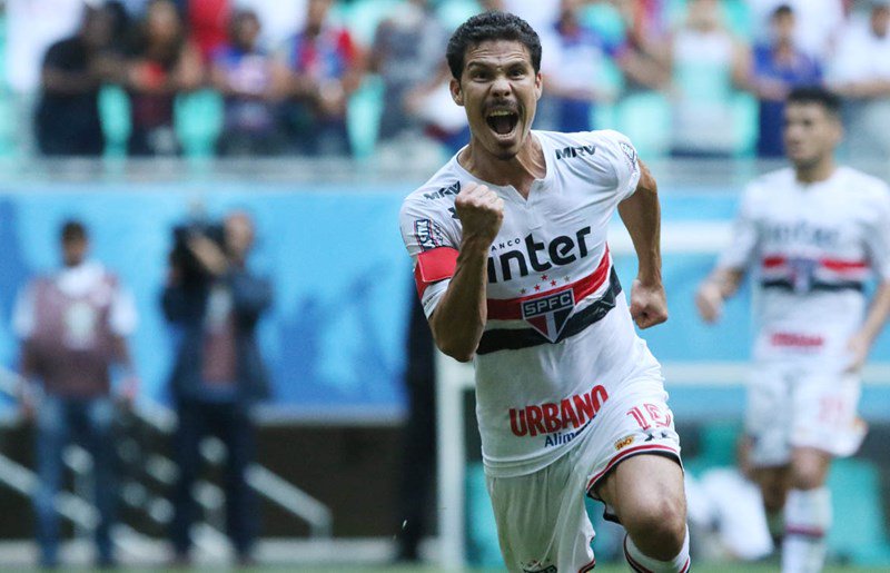 SaoPauloFC_eng's tweet photo. Since he came back, @hernanes has scored in every away game he has played! #TheProphetIsBack 🙌 https://t.co/WY7Ei0F5pI