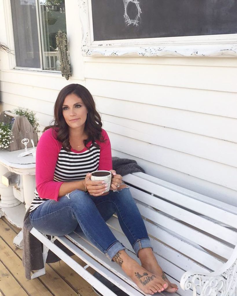 ButterCClothing's tweet photo. What an epic day!! We shot some wonderful looks in this gorgeous home and our fall line is going to be pretty stun… https://t.co/2I18zBqEhq https://t.co/HN5fmo8ykd