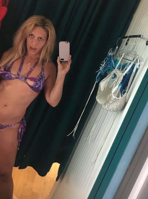 #mirrorselfie #booty ...trying on a cute new #bikini https://t.co/gDsayDpxmq<a href="/tag/mirrorselfie"class="tags">#mirrorselfie</a><a href="/tag/booty"class="tags">#booty</a><a href="/tag/bikini"class="tags">#bikini</a>