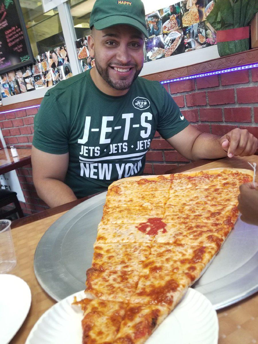 Peter Santos 2 Foot Slice Was Amazing At Pizza Barn Yonkers Ny Pizzabarn Cigarboyznyc