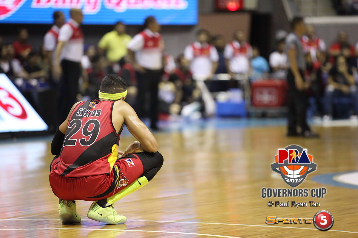 _patrickccastro's tweet photo. Ang ganda ng sapatos mo kagabi idol @arwindsotnas! Congrats napaka ganda ng nilaro mo kagabi Idol
#NeonGreen #SolidAS #SolidSMB #FearTheBeer https://t.co/DF13W6wSgT