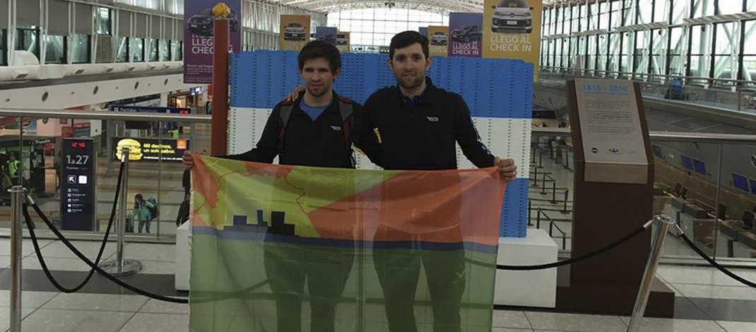 ENELAIRESports's tweet photo. #Ciclismo #Mundial #Sudafrica TOLOSA Y VAQUERO VIAJARON A SUDÁFRICA https://t.co/JUPyuWatuA @Sebatolosaok https://t.co/QGI2ilY8Z8