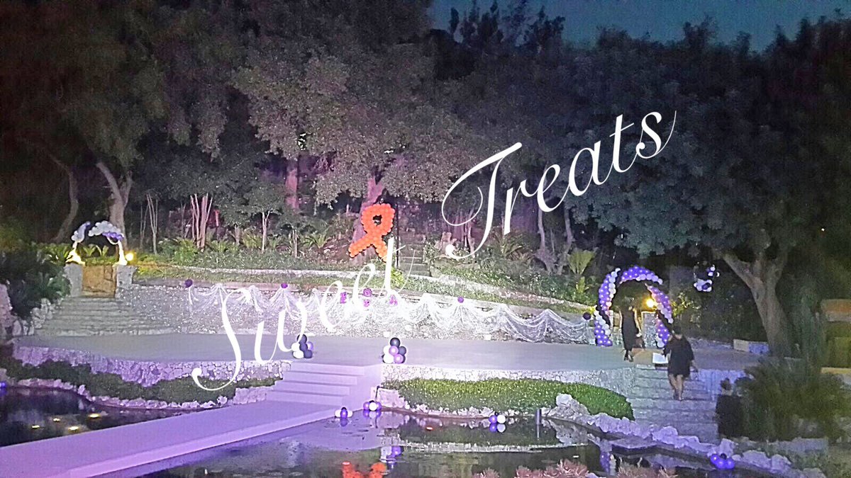 sweetreats6's tweet photo. #fashionshowdeco #stagedeco #cancerresearch https://t.co/EkDsUUmBNf