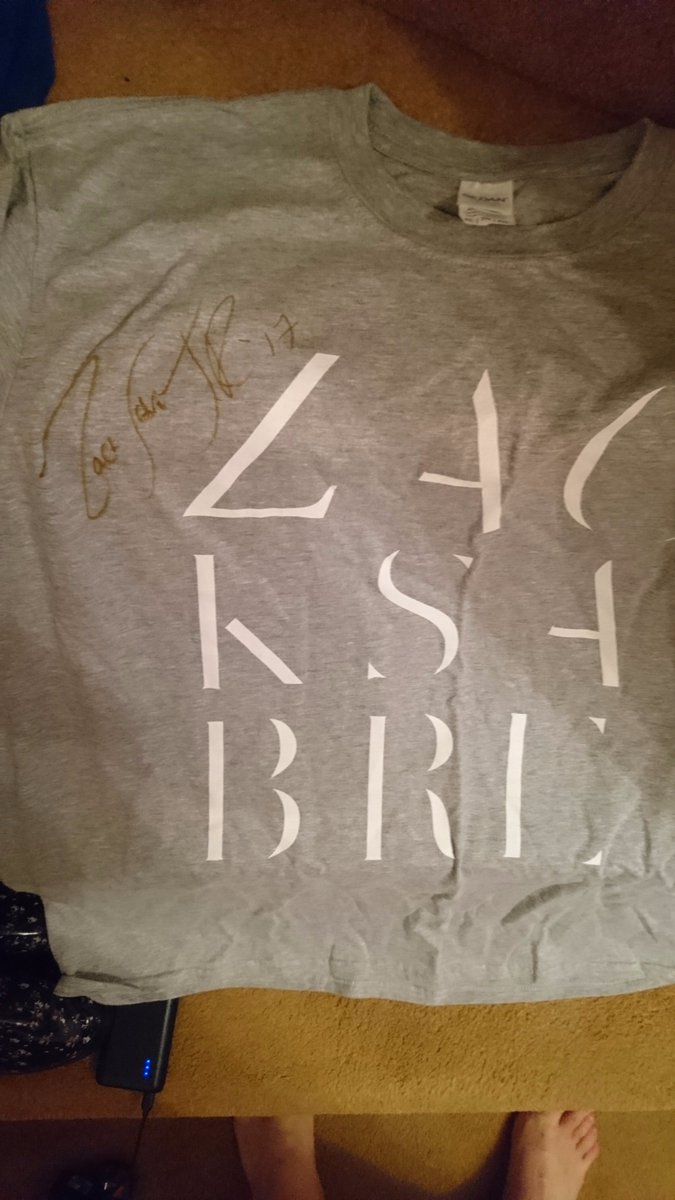 big_lee_1987's tweet photo. Great night with @paulagethen19 Thanks @zacksabrejr for the signed t-shirt and picture @wcpw #Sheffield tonight awesome match https://t.co/JJzZci5EpQ