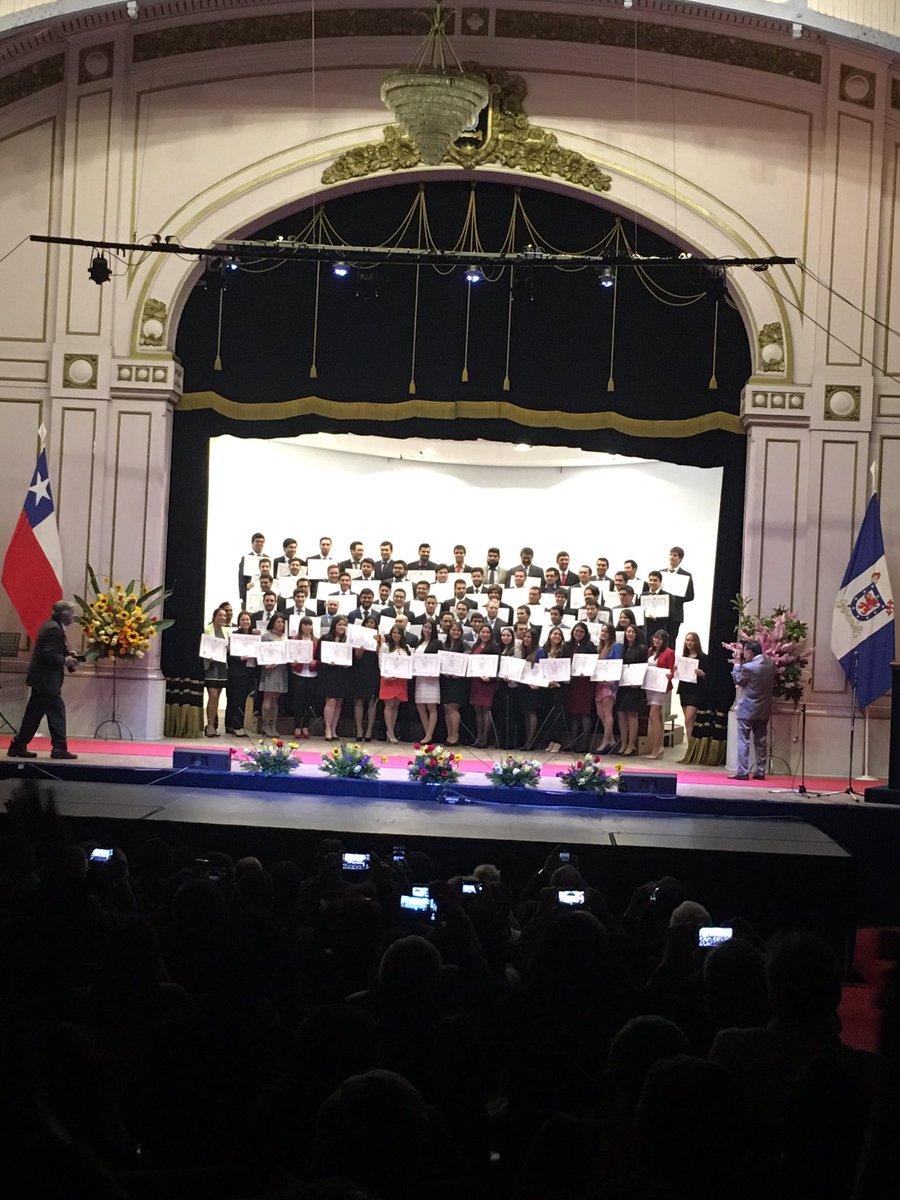 NanoCuChallenge's tweet photo. Felicitamos a la nueva generación de ingenier@s en minas de la @usach cc @ingenieria_2030 @IIMCh @fudeausach https://t.co/m9Y1Or2xuE