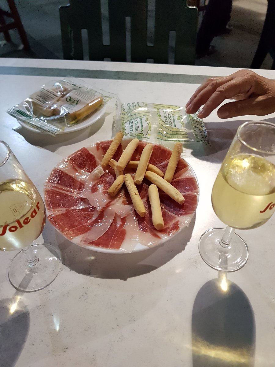 mst1953's tweet photo. En la variedad está el gusto!!
#Porto7
#Juanito
#ElParaíso
#DeSanluqueñasManeras https://t.co/J1Y7vzpnMk