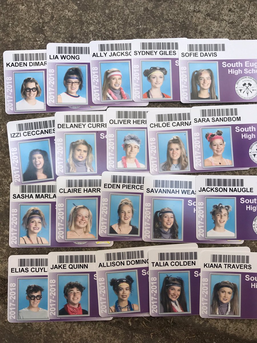 SaraSandbom's tweet photo. Senior szn 💜 #PurpleRunsDeep https://t.co/xJ2bAmb5JC