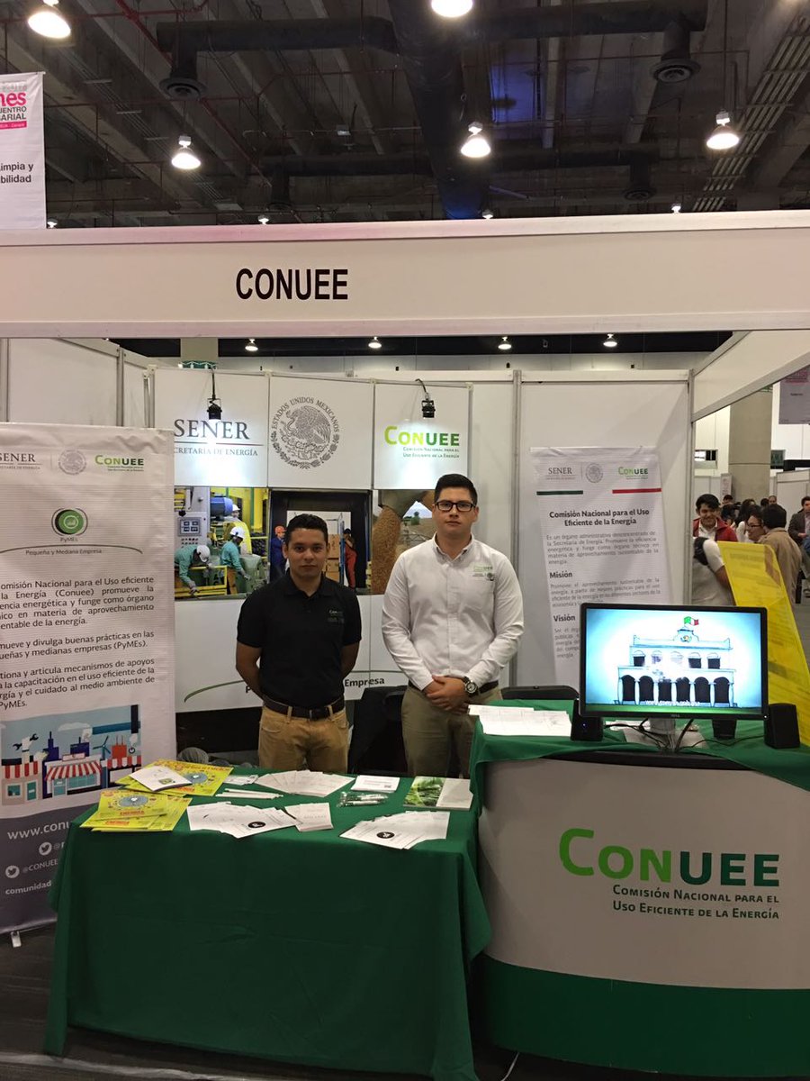PymesConuee's tweet photo. Agradecemos el apoyo de los ingenieros que colaboran para la Subdirección de #pymes para atender el stand d @CONUEE_mx en esta #ExpoPyme2017 https://t.co/hy4ncwQ7tc
