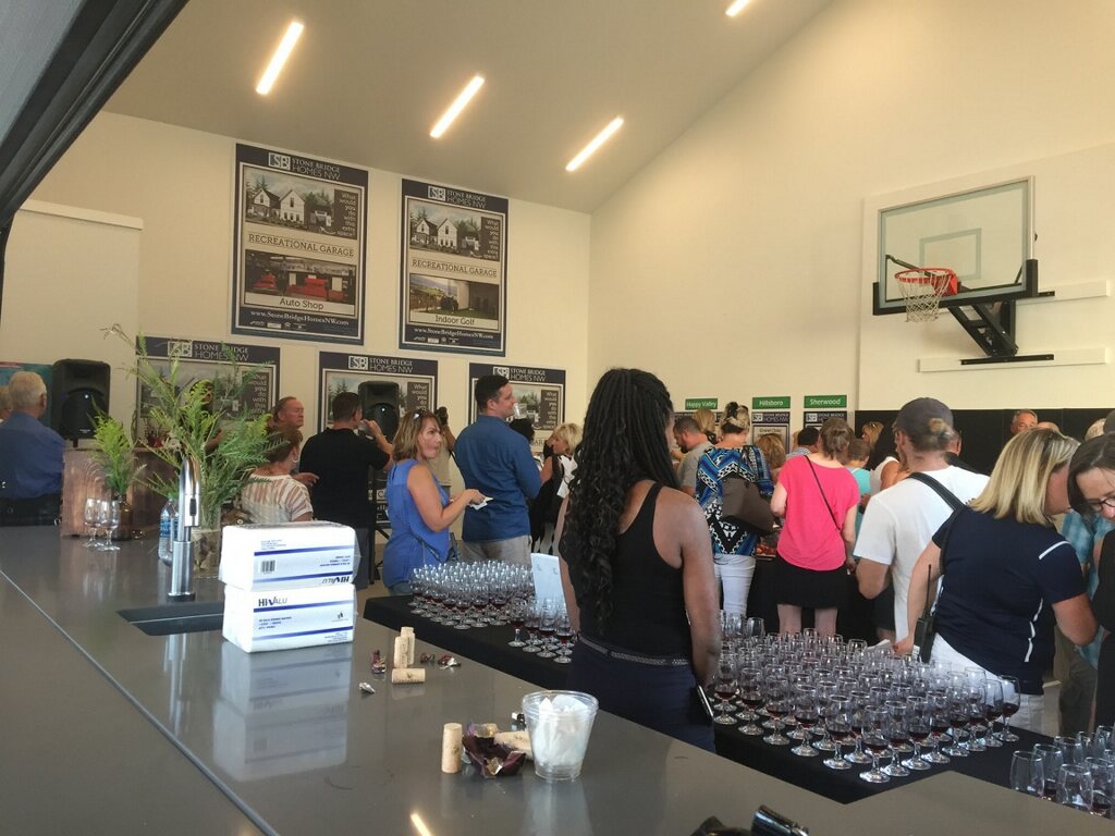 SBHNW's tweet photo. The Whisky+Wine event at the @StreetDreamsPDX was a fun night!  For more info on the #TheOregonDream2017, go to: https://t.co/bWPDvVzdqb https://t.co/zp1A79JgoQ