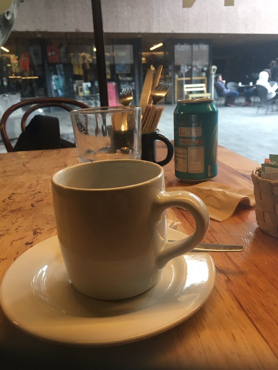 #MomentoCafecito como todas las tardes en un lugar que ya amo: <a href="/senoritorest/">señorito cineteca</a> 😍