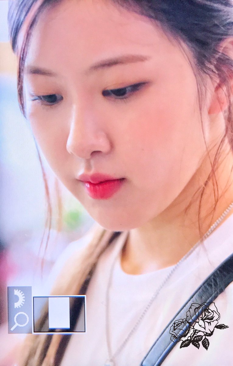 170826 GMP 프리뷰 
#BLACKPINK #블랙핑크 #로제 #ROSÉ #박채영 #마지막처럼_BLACKPINK

힝 ㅠㅠㅠ애기야 ㅠㅠㅠ