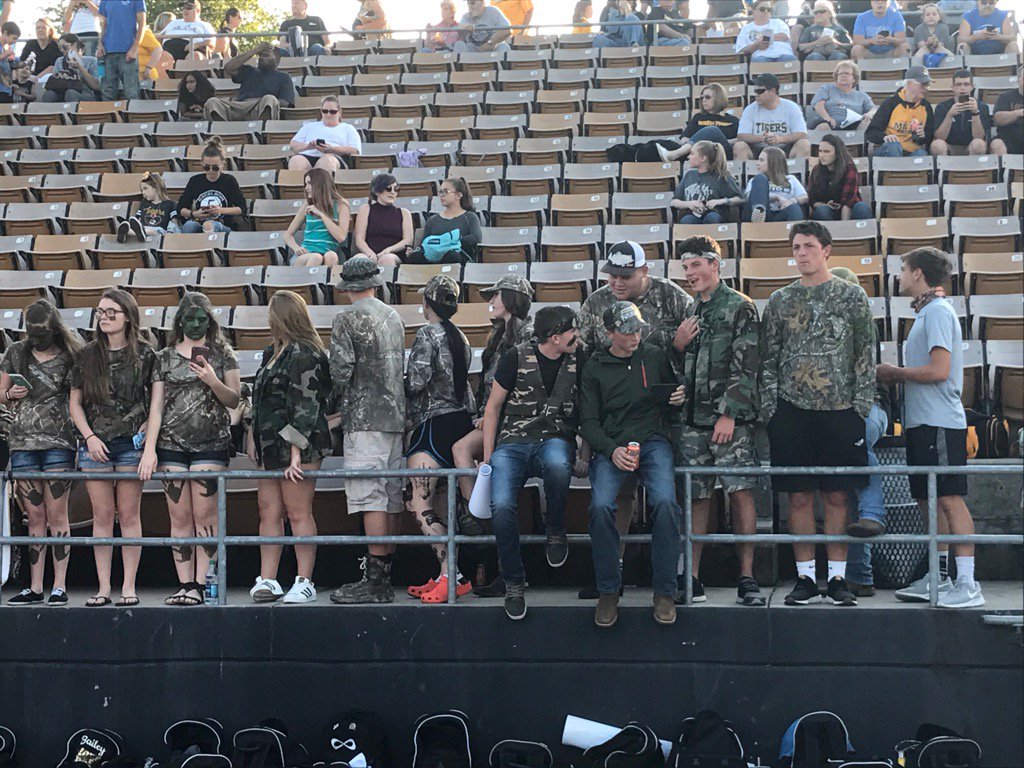 northland_bryce's tweet photo. Is @TigerAmbush in the house I don't see anyone. https://t.co/CiTZsZ28p8