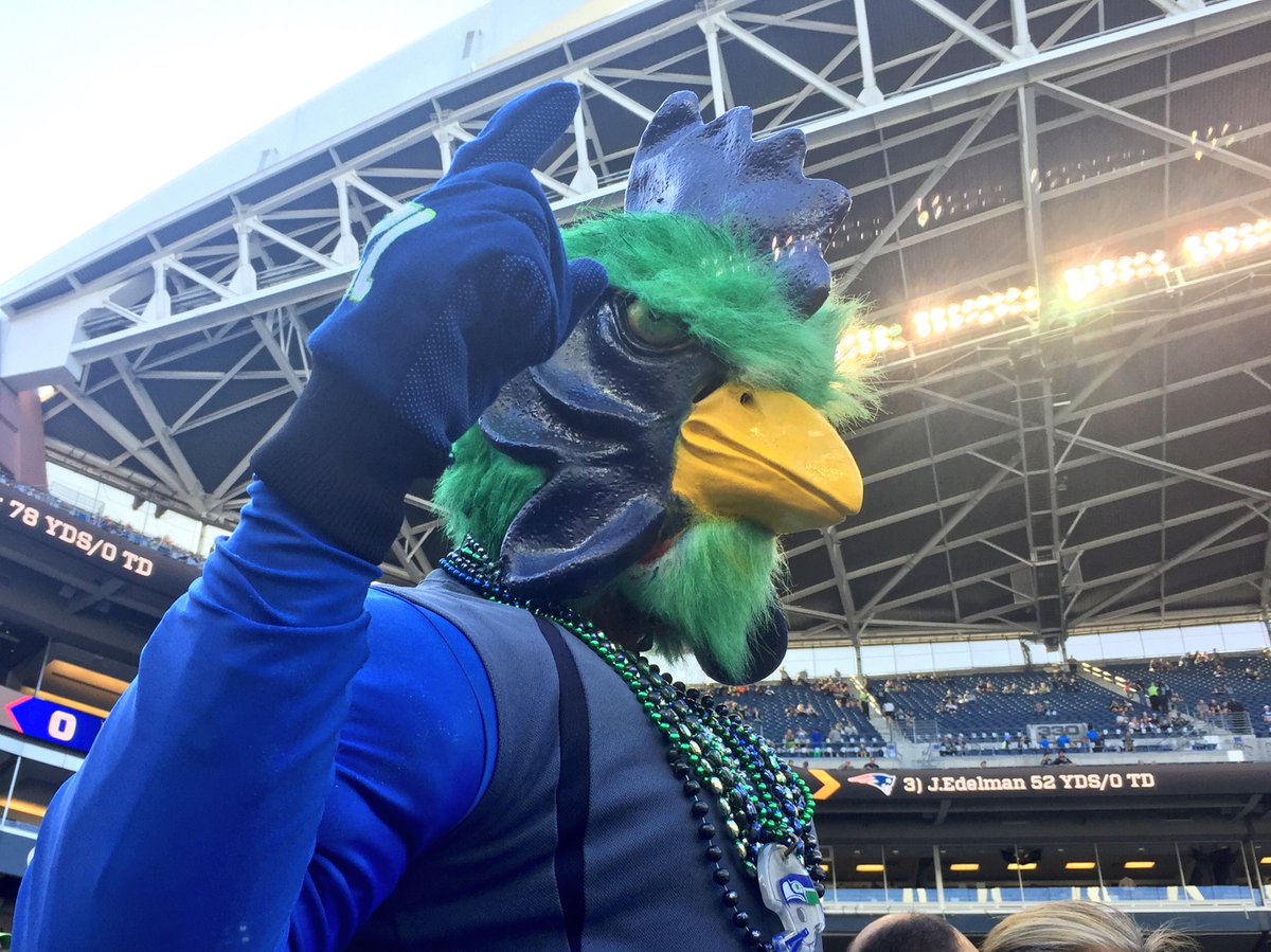 billkiro7's tweet photo. #RoosterHawk is ready to rock!!! Kick off soon #SEAvsKCC #seahawks #seattleseahawks #gohawks #goseahawks #12thman #12s https://t.co/vus8PHcL0y