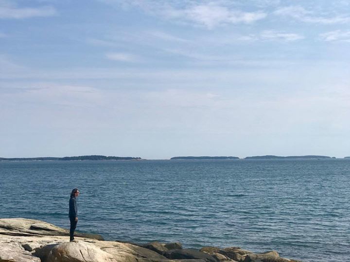 @aspara_gussan  makes for a very thoughtful model at Birch Point State Park. #mainemedia #mainemediaworkshops #207maine #maine #midcoastmai…