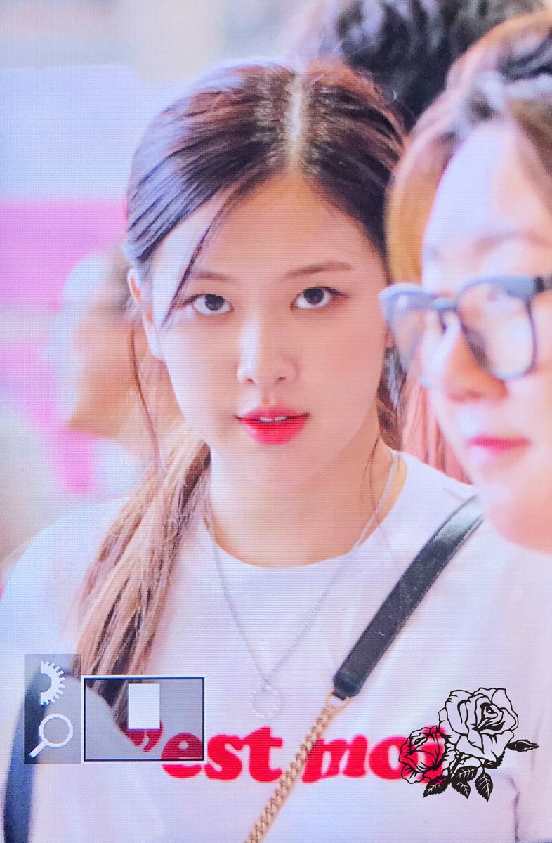 170826 GMP 프리뷰 
#BLACKPINK #블랙핑크 #로제 #ROSÉ #박채영 #마지막처럼_BLACKPINK

찌릿찌릿⚡️⚡️