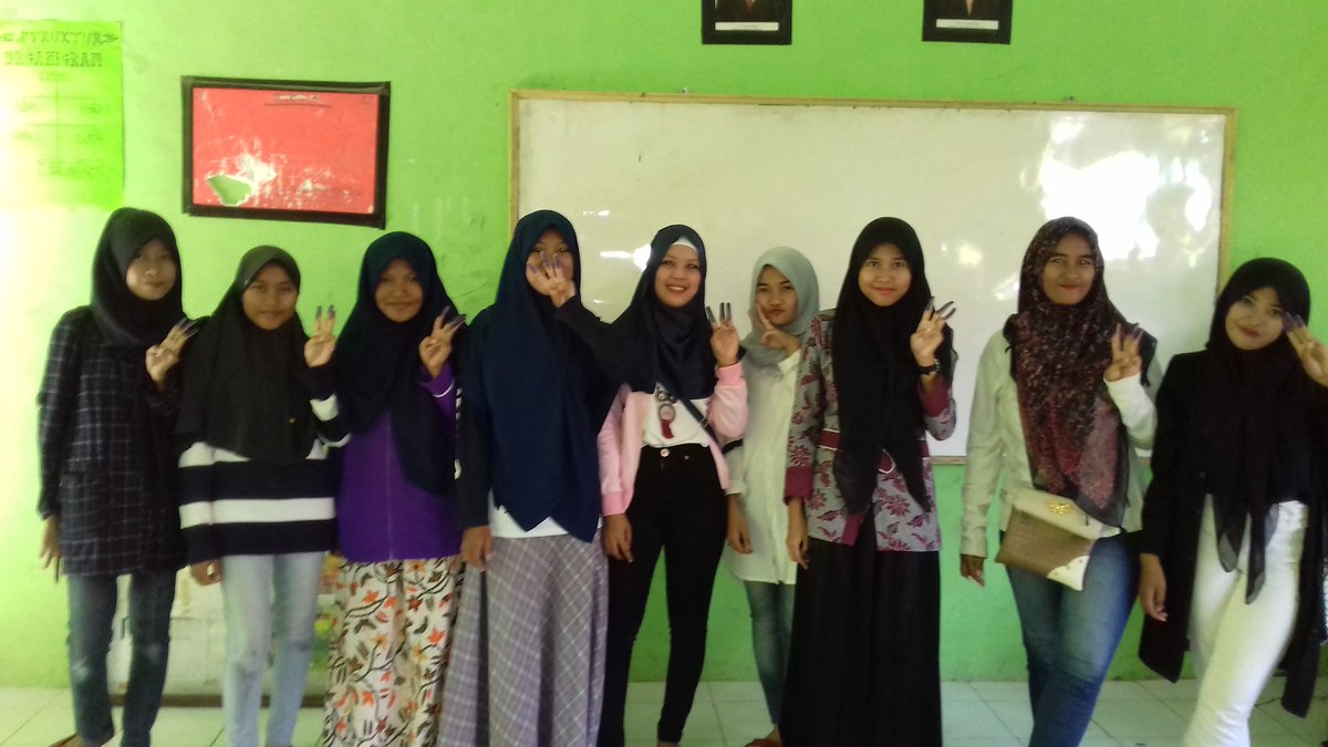 Kannein26's tweet photo. Cap 3 Jari.. hahaha ๐
#cap3jari #AyoBerubah #ijazah https://t.co/o4Yz56s0H7