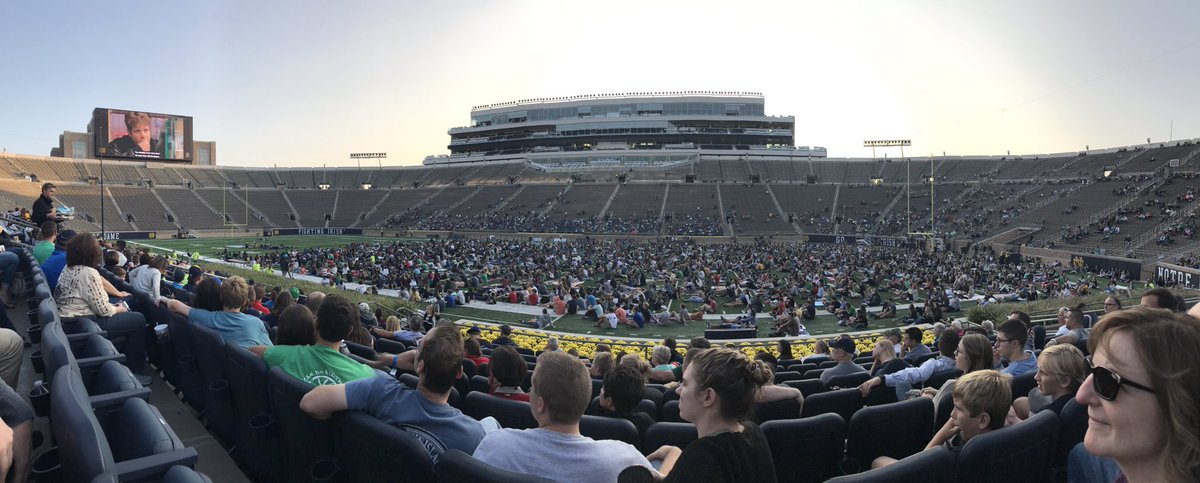 FightingIrish's tweet photo. Rudy.
On the Video Board.

Just a week until kick off.

#GoIrish https://t.co/Jqd25RVZyF