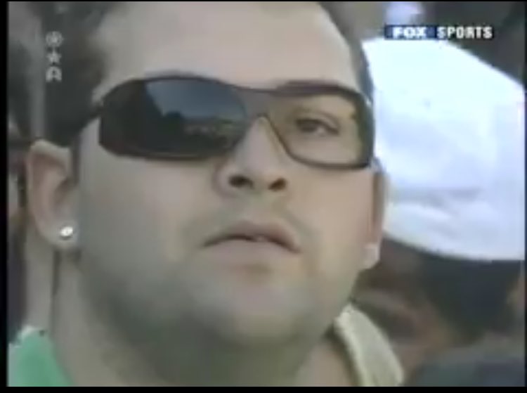 Аргентинец, пострадавший от нападения бакланов в 2008-м на матче "Ньюэллс Олд Бойз"- "Росарио Сентраль". Вывод: бакланы там, где аргентинцы.