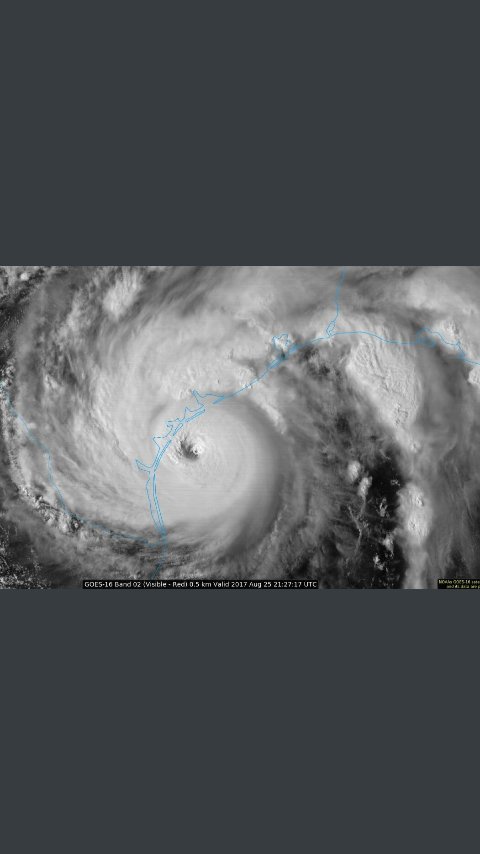LocalWeatherKY's tweet image. Very visible eye-wall about 25 miles SSE from the TX coast, dumping loads of rain on #CorpusChristi. #Harvey #HurricaneHarvey
