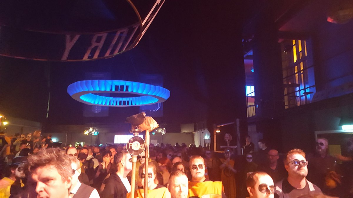 Colliverpool1's tweet photo. Absolute scenes @iwfactory for #KLF #badgerkull #whatthefuukisgoingon https://t.co/7f2Z03CgMv