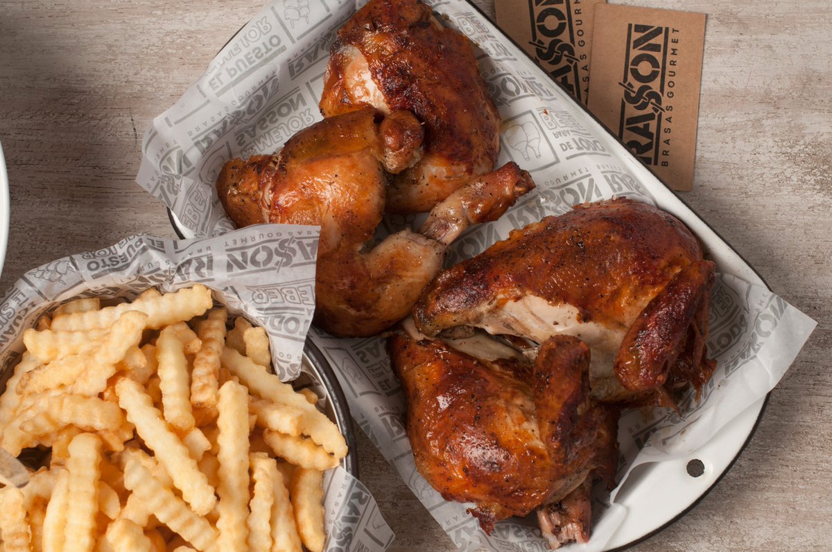 Jockey_Plaza's tweet photo. ¡La sassón de #Rasson llegó! Ven con tu familia y amigos a disfrutar de las mejores brasas peruanas de Lima. Encuéntralos en la Plazuela. https://t.co/7okQEMnfAc
