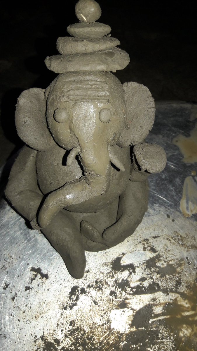 monika_samarpit's tweet photo. Celebrating #Ganeshotsav with hand made #EcoFriendlyGanesha . #Shramdaan 
- @temsutulaimsong @NileshKumar_IAS    #moni_tiwari https://t.co/IbsTJ028aL