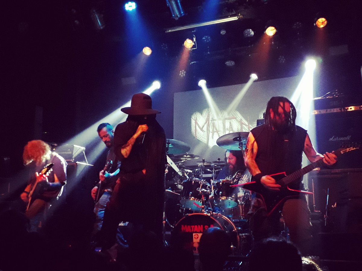 Almasdeacero's tweet photo. Tremenda puesta en escena por parte de #MatanSA - Gran presentación en @UniclubBA • Viernes 25//Agosto https://t.co/9rUNHsSYtP