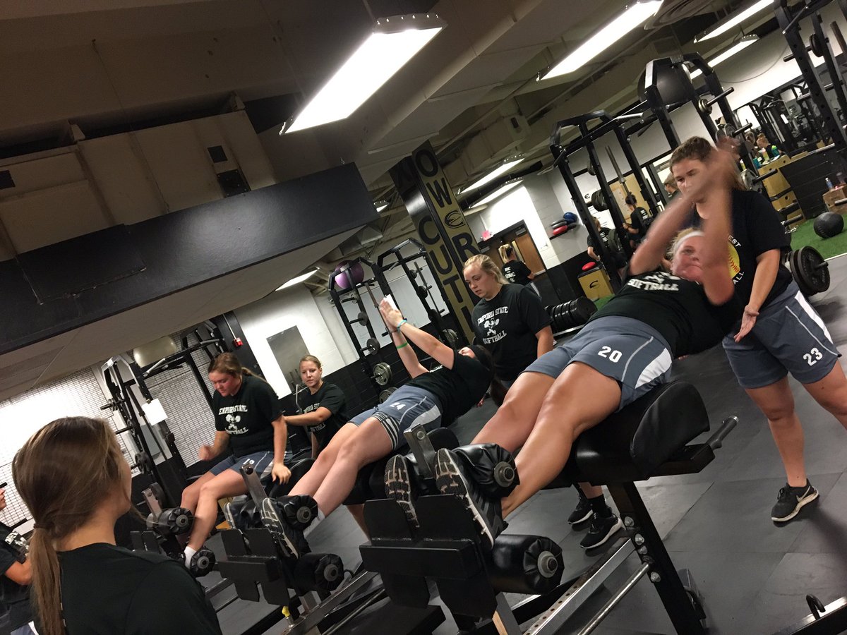 EState_Softball's tweet photo. Day 2 in the books! Lots of positive energy for testing! #Team45 #BetterEachDay #Respect60 https://t.co/uS7bvZE52t
