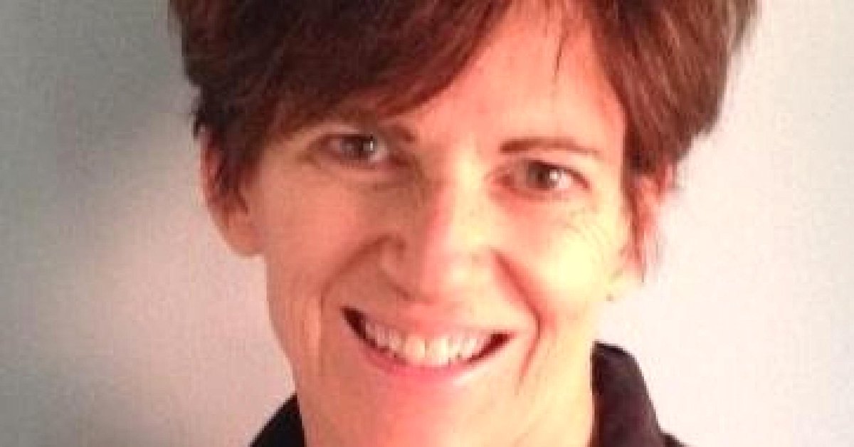 scienceXenia's tweet photo. CNBC: Facebook hires former #NYT public editor #Liz #Spayd as a transparency consultant #topEditor https://t.co/I7CFXnj2cc https://t.co/STzobbmSxn