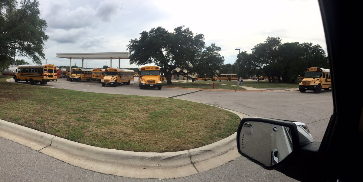 kimrrisd's tweet photo. Drivers prepping buses for the call to Harvey. RRISD will have 50 drivers and buses standing by ready this weekend if help is needed. https://t.co/fKy6uQZISF