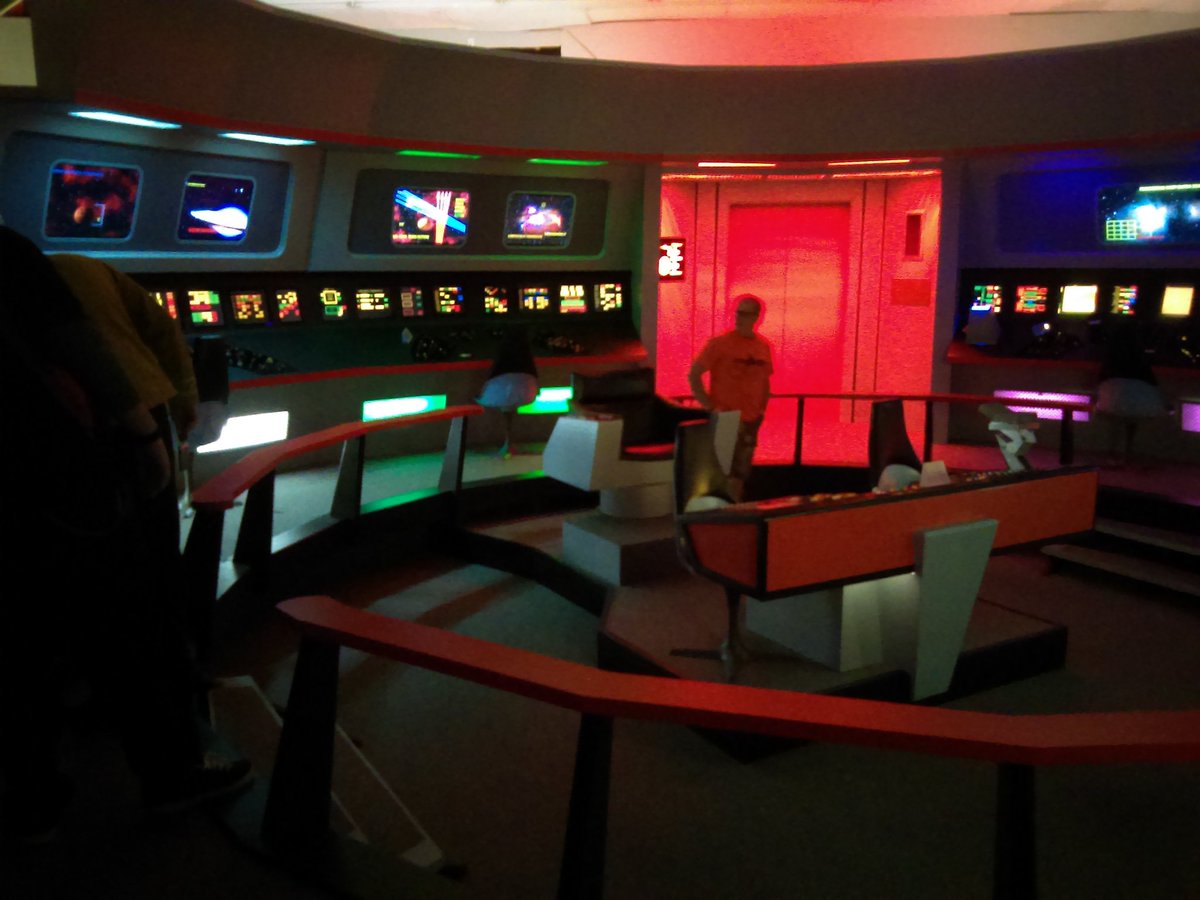 startrektour's tweet photo. "Moonlight Tour" (House Lights Out at 8pm) @startrektour during The @Trekonderoga Weekend Event!
#StarTrek #CBS #Tour #Moonlight #HDColors https://t.co/Je0iBqUOTG