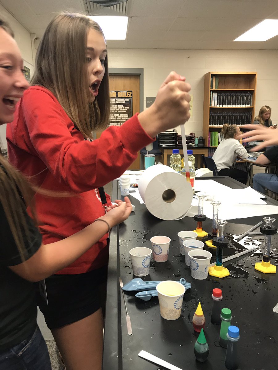 MCS_Chemistry's tweet photo. Learning about Density ⚗️ https://t.co/hdcqwrILEi