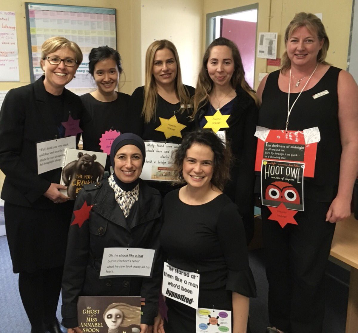 HelenMorgani's tweet photo. Exec team @ChulloraPS U can't have a quality book without POWERFUL language #bookweek17 @siiimon_e @joanna_huynh @ElhamElAli4 @Lcchallis 📖📚 https://t.co/kLs6kg1deG