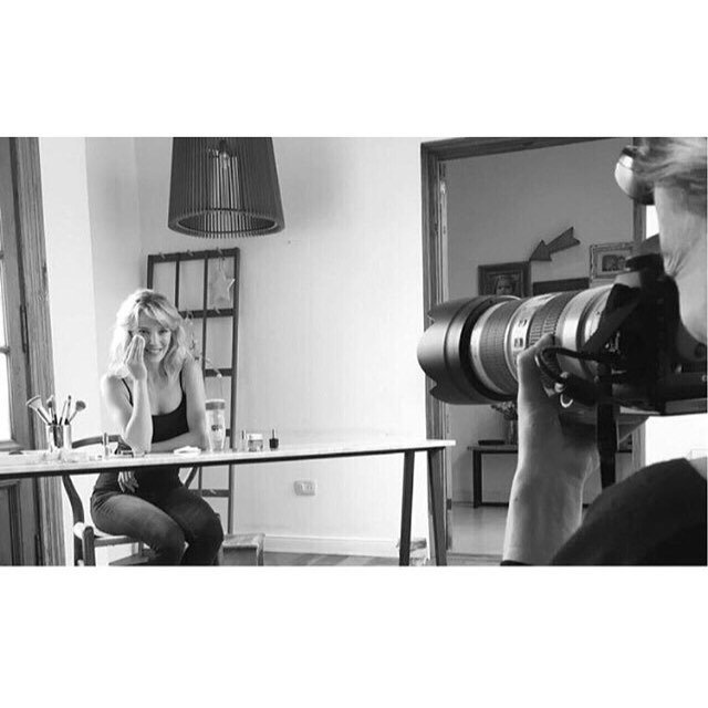 @lorealskin with <a href="/luisanalopilato/">luisana lopilato</a> #ph <a href="/solabadi/">Sol Abadi</a> #st @berniecatoira #hair <a href="/jaz/">Jeff Zeller</a>.sanders para @bebesandersok #makeup … ift.tt/2xkCm7o