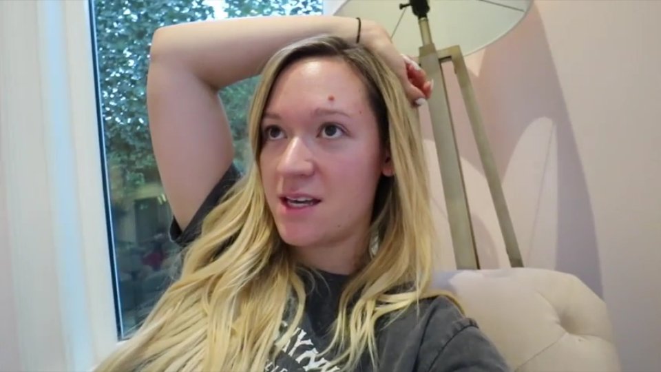 chickenfry12's tweet photo. New vlogggg 💖
{ Reacting to TaylorSwift's new song "Look What You Made Me Do" }
@ALISHAMARIE https://t.co/kXKThbhp6T