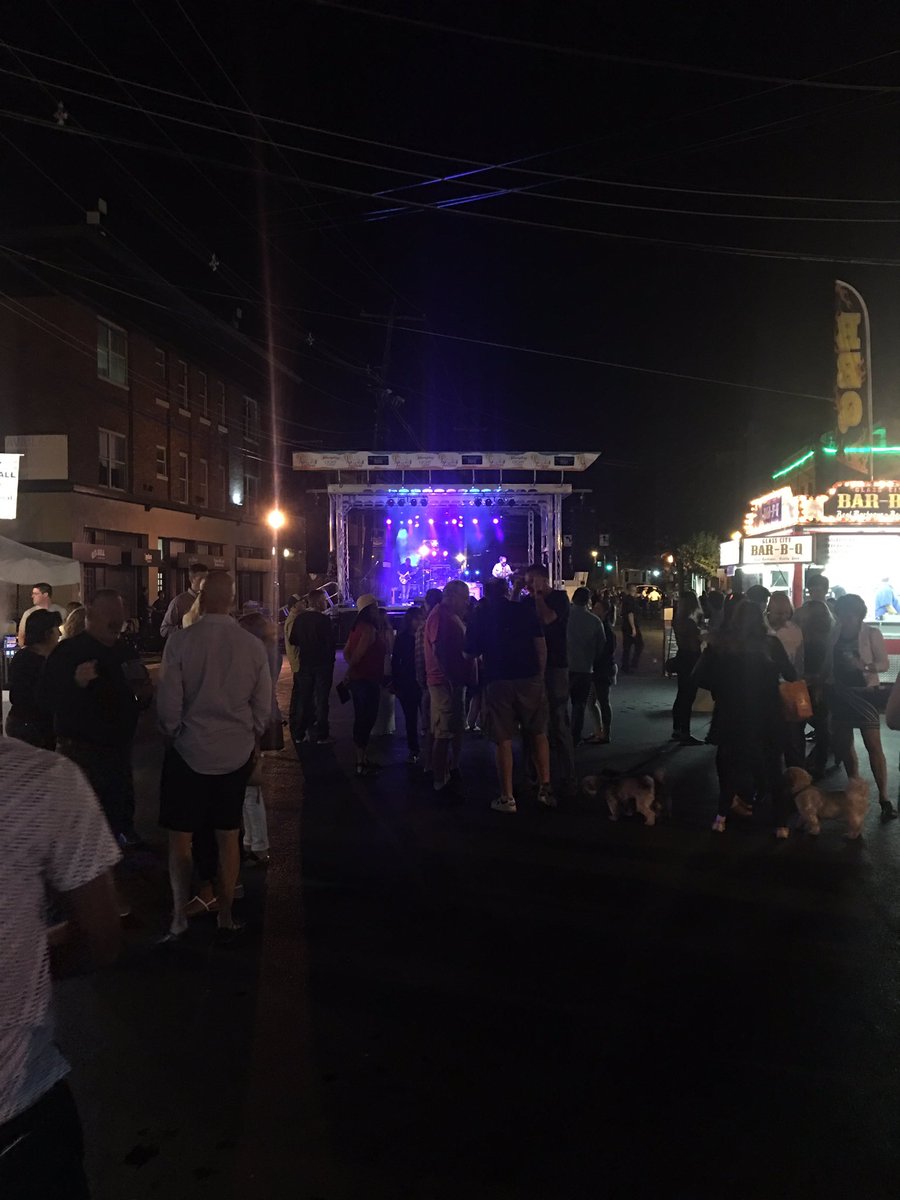 Main stage crowd loving the live music!