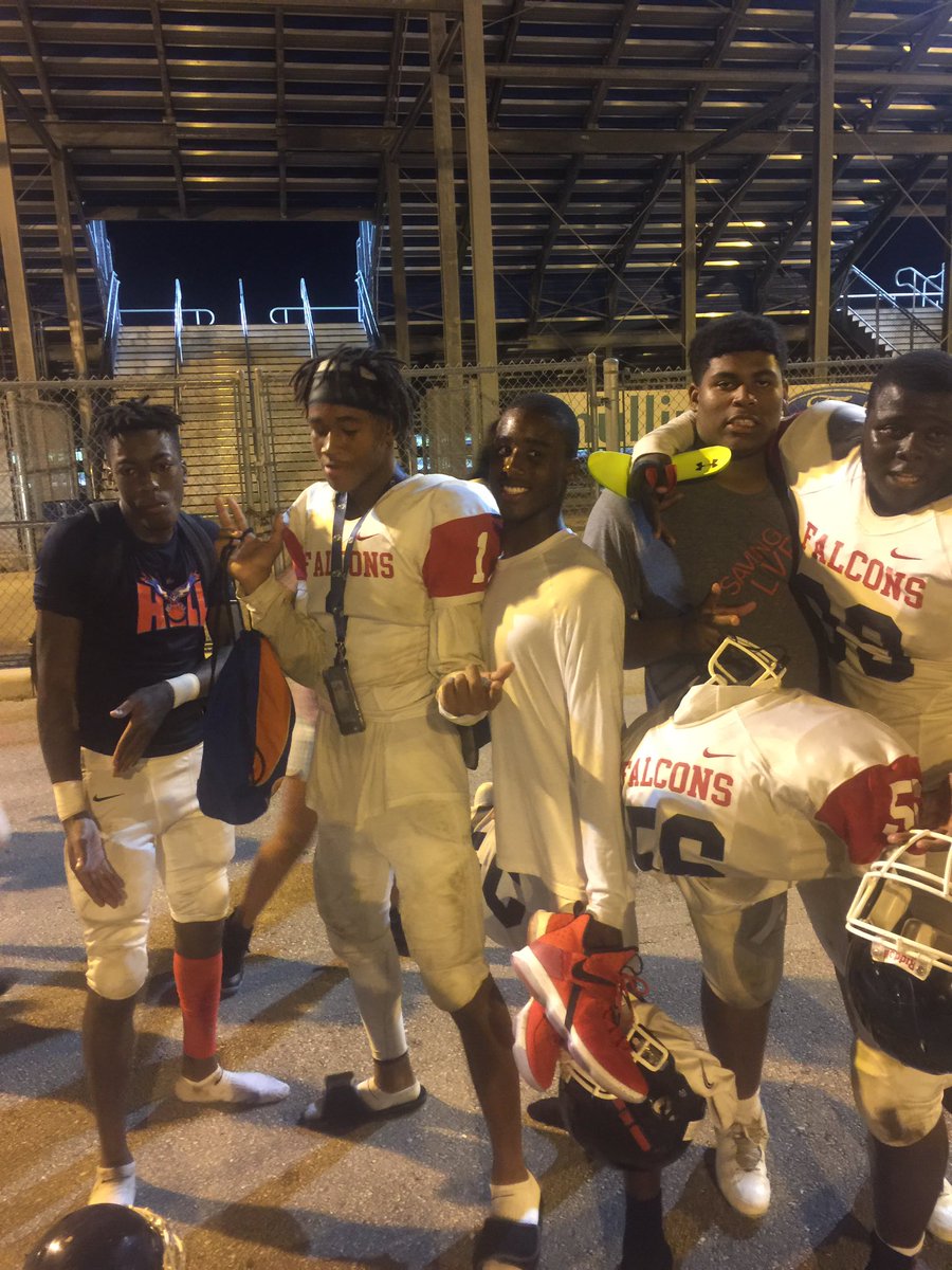 ProvenzanoJohn's tweet photo. Forest Hill 40 Suncoast 28 https://t.co/SzOPx508Fc