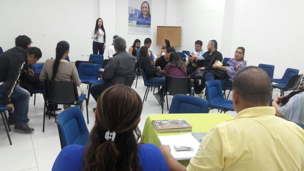 Olgaidarraga23's tweet photo. En @CCManizales conectamos empresarios para generar alianzas y negocios #FamTrip #Occidente #Caldas @linamariarl @marcelitap13 https://t.co/zv23k32IZE