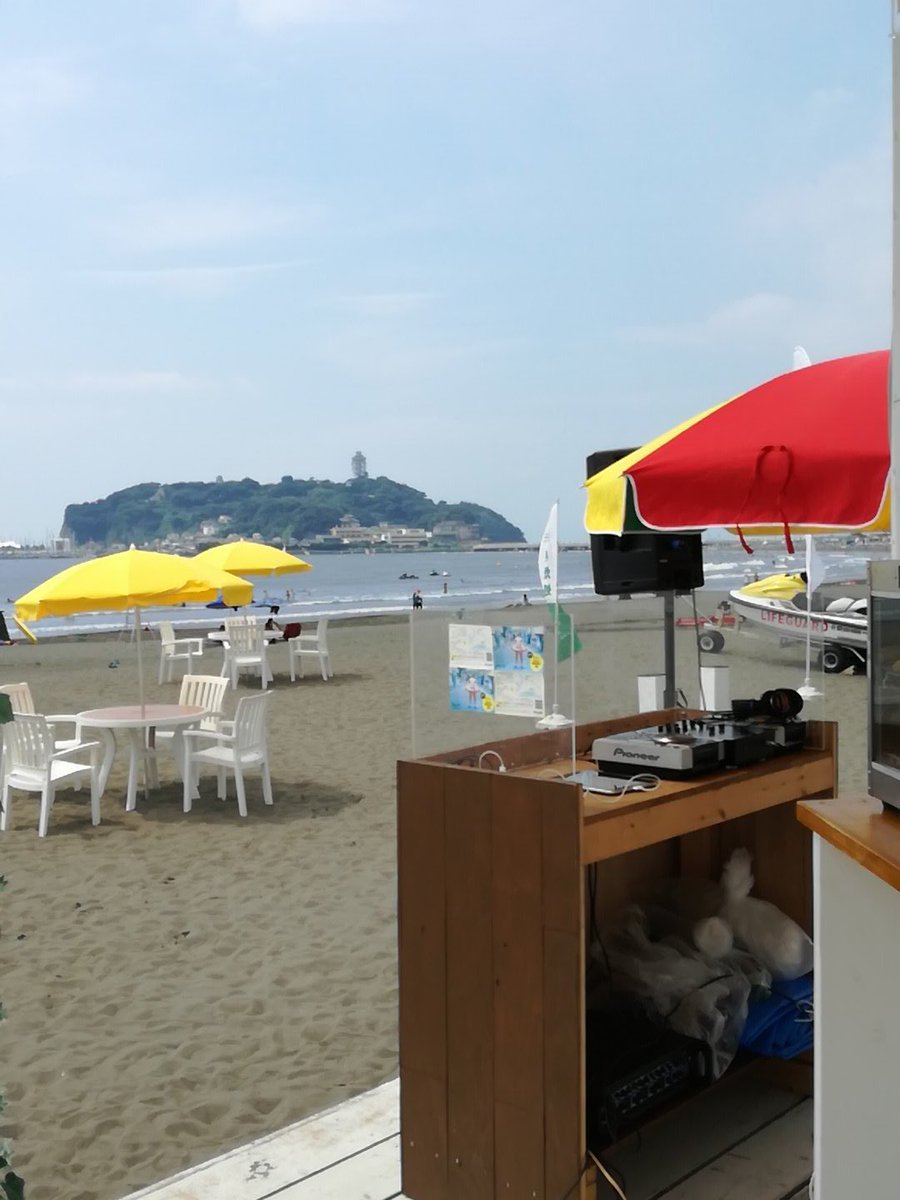hellosf2014's tweet photo. 夏といったらスカでしょ！！
っていうことでハロスプ本日湘南江の島腰越海岸でライブします！
楽器もあるでセッションもできます！
BBQができたりバナナボートに乗れたり楽しいよ！
夏らしいことまだしてないよって人は是非一緒にパーティーしましょう！ https://t.co/zaU0NTNpC3